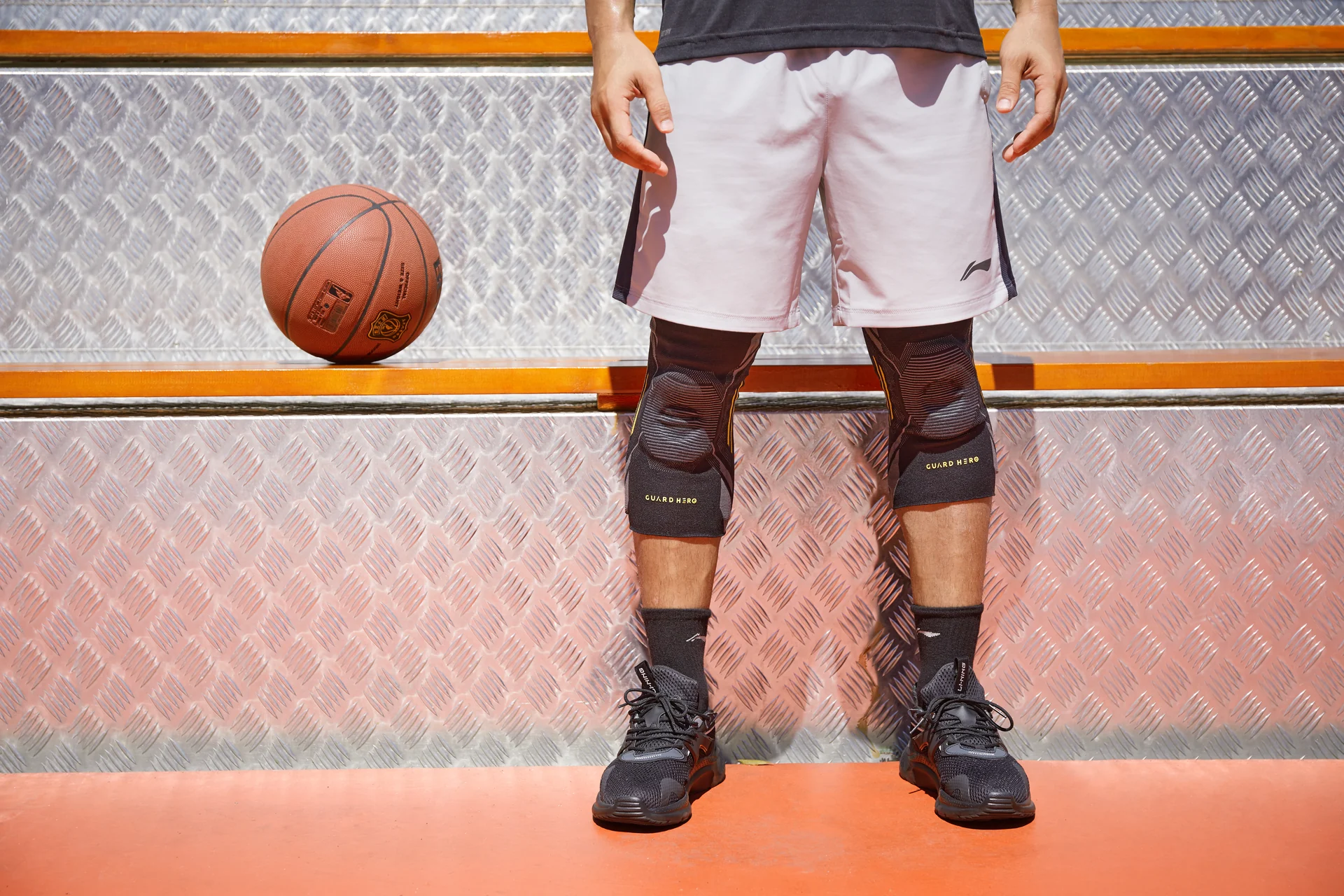 GUARD HERO Knee Pad Outdoor Sports Photography