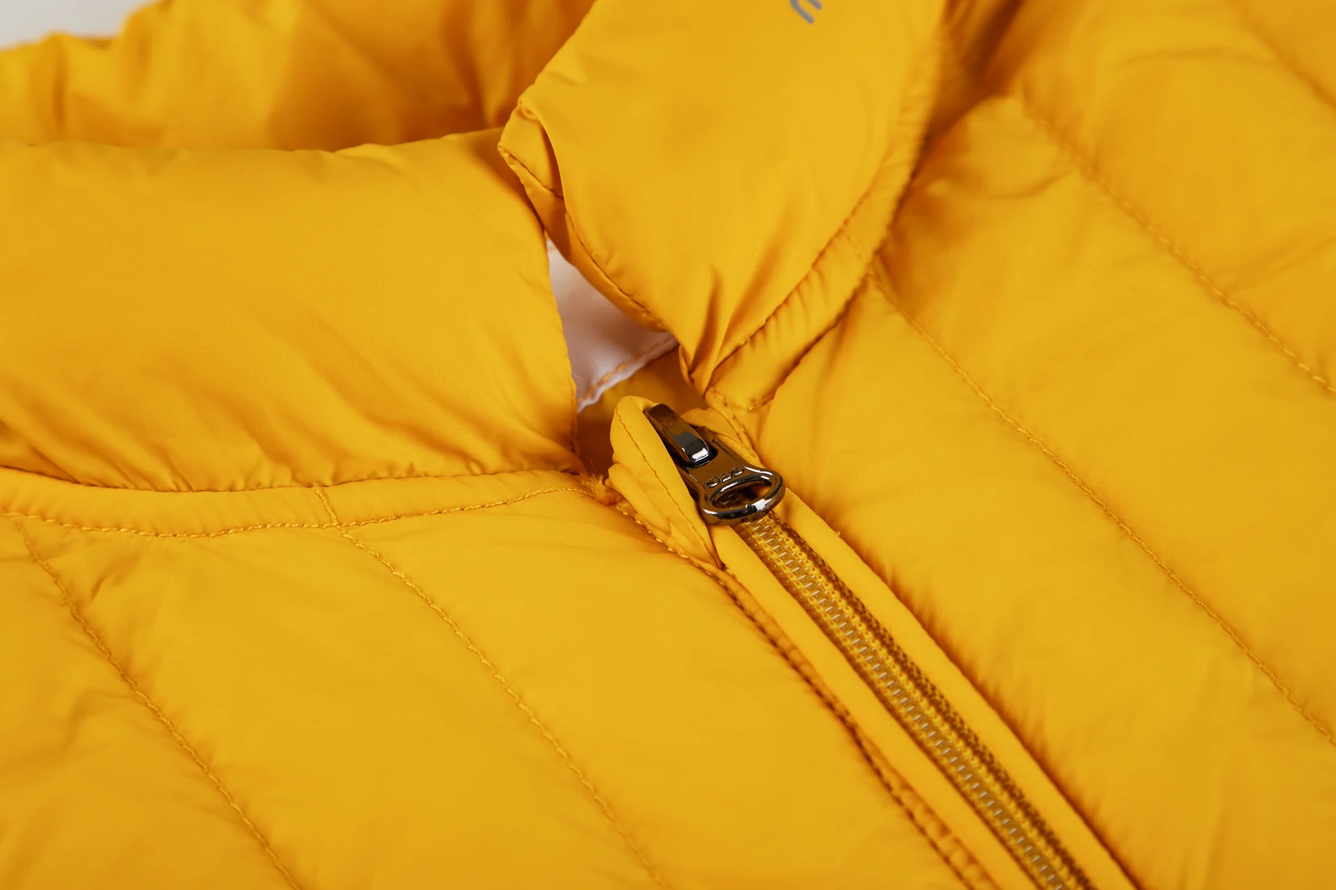 Kids' Lightweight Down Jacket Detail Photography