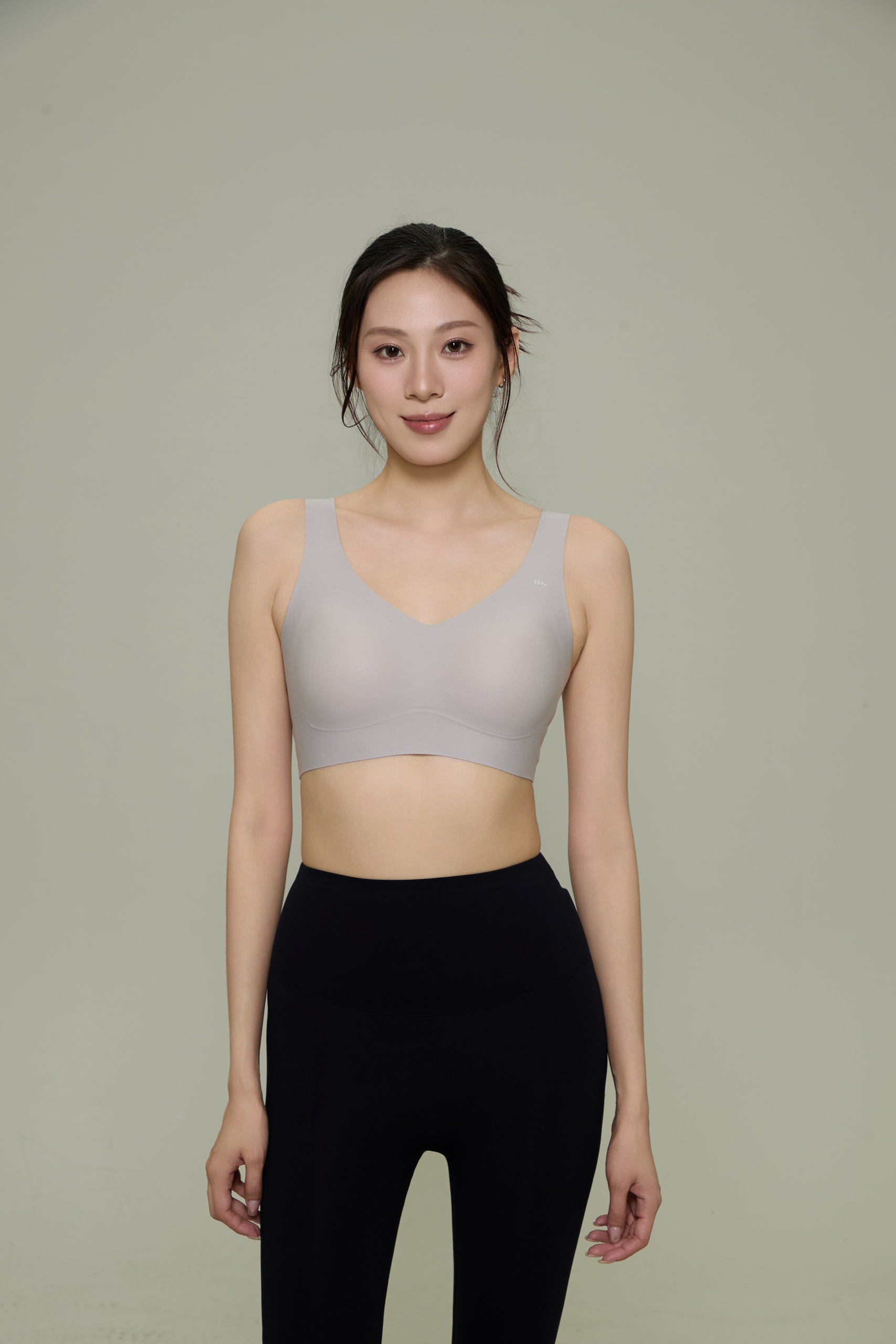 焦下服装模特棚拍