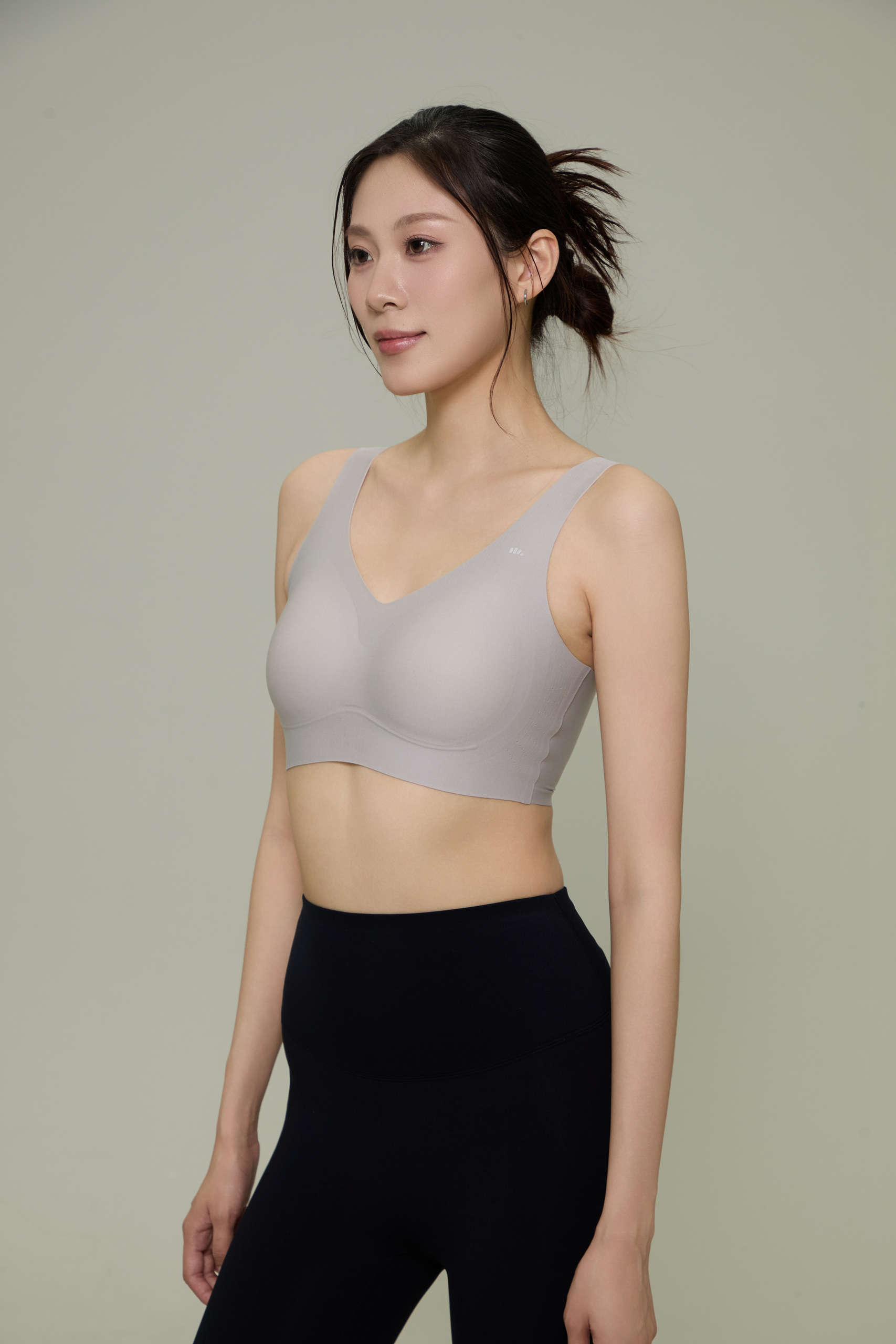 焦下服装模特棚拍