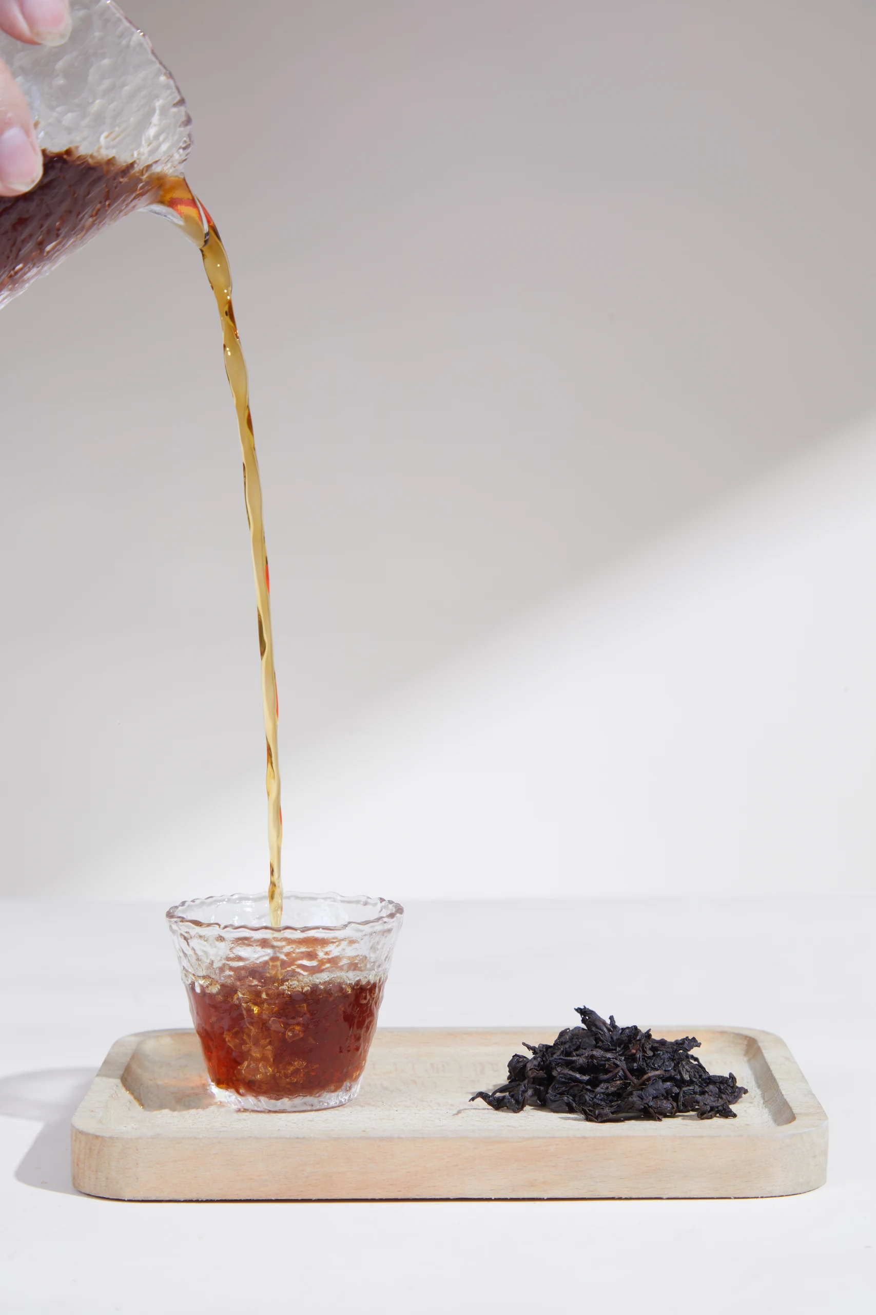 茶叶与橙色包装静物摄影
