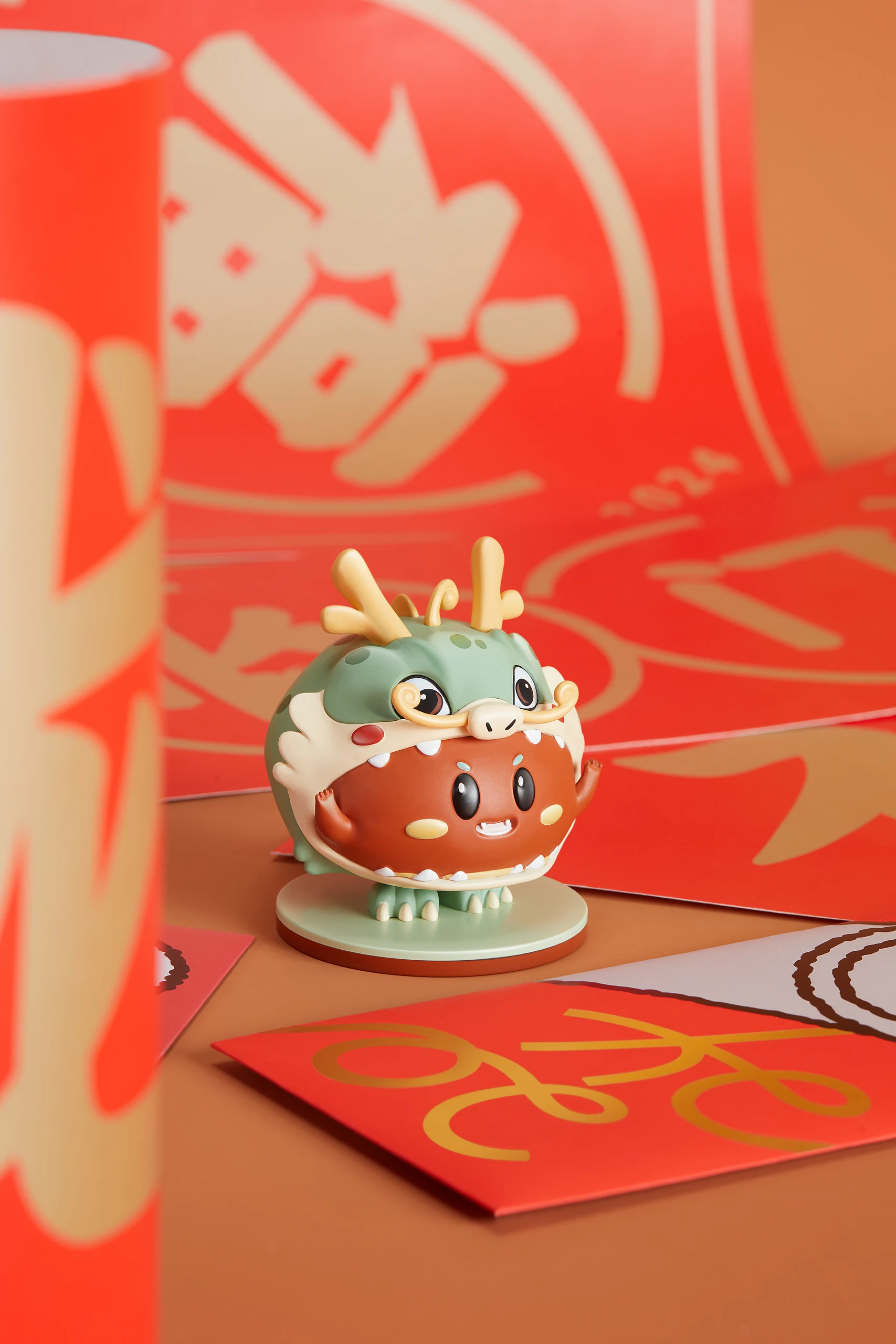 新年日历与礼盒静物摄影