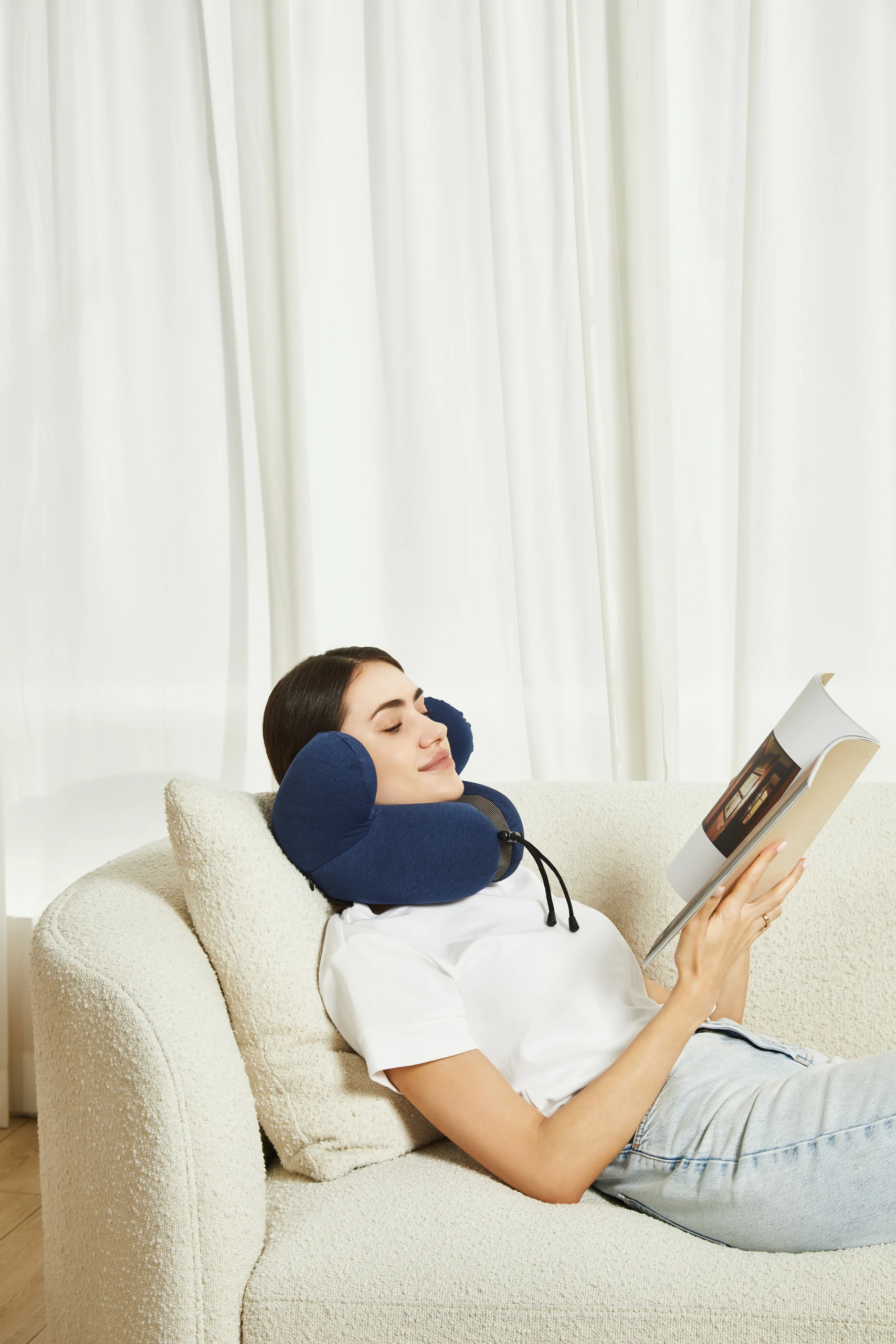 Travel Neck Pillow Lifestyle Photography