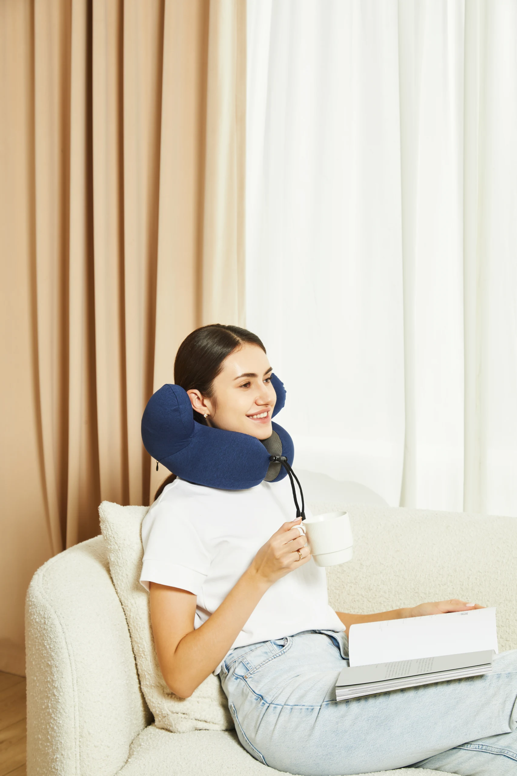 Travel Neck Pillow Lifestyle Photography